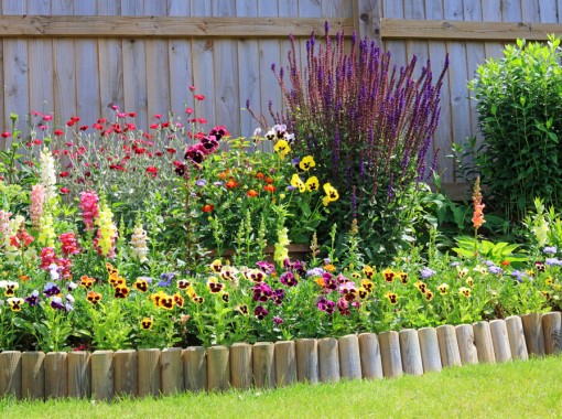 Using Logs In Your Garden